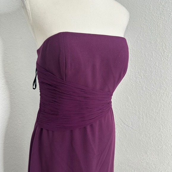 Donna Morgan Plum Purple Strapless Ruched Bodice Maxi Evening Formal Gown Size 6 - Picture 2 of 6